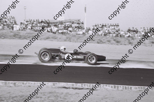 SS 1966 Kyalami Tingle on dust LDS (102)