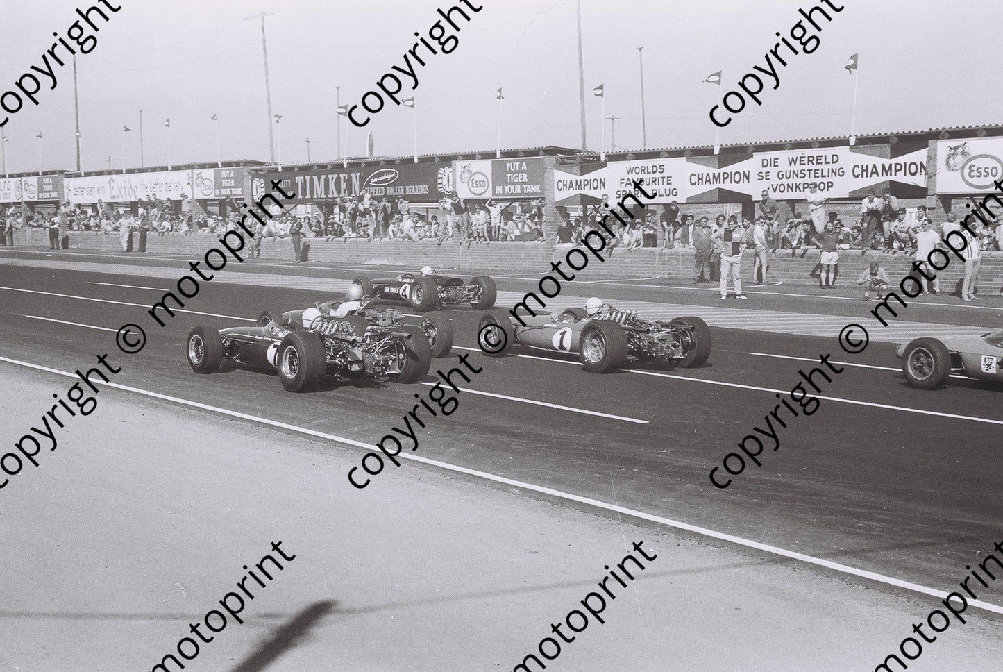 SS 1967 Kyalami 4 Tingle, 1 Love, 7 Charlton, McNicol jump start check (103)