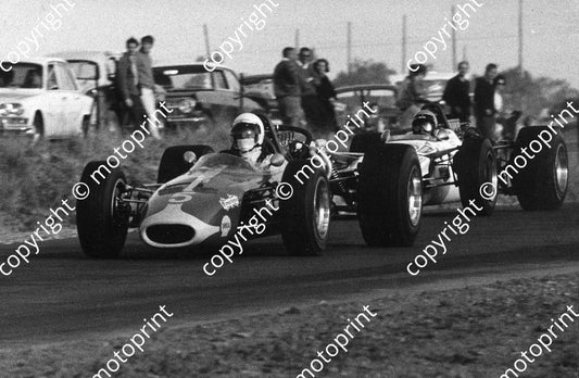 SS 1968 (thanks Roger Pearce) Olthoff McL_ Driver Lola T140 (106)