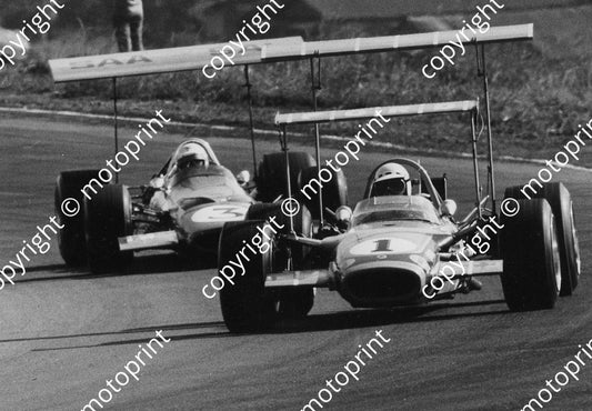 SS 1969 (thanks Roger Pearce) John Love Lotus 49_ Basil van Rooyen McL M7a double wings (116)