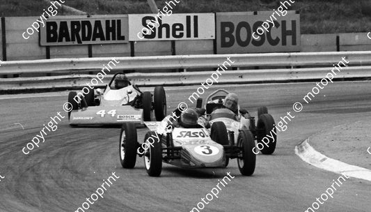 SS 1973 FV G Gouws, 44 M Wesson Barlow Vee