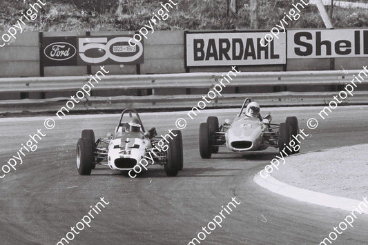 SS 1973 Kyalami Barnes FF Merlyn Mk20, Gray Merlyn Mk11 66)