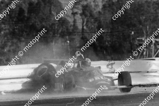 SS 1983 b Kyalami Duxbury March 832 crash