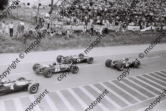 SS 1 Brabham 2 Hulme BT20s, 7 Clark Lotus BRM 43, 4 Rodriguez Cooper Maserati