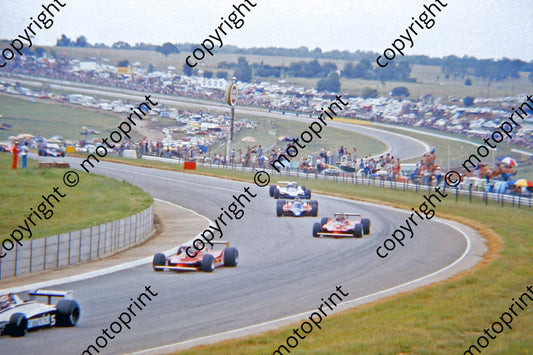 SS 1st lap Sunset Piquet and Ferraris