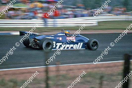 SS  Alboreto Tyrrell 011