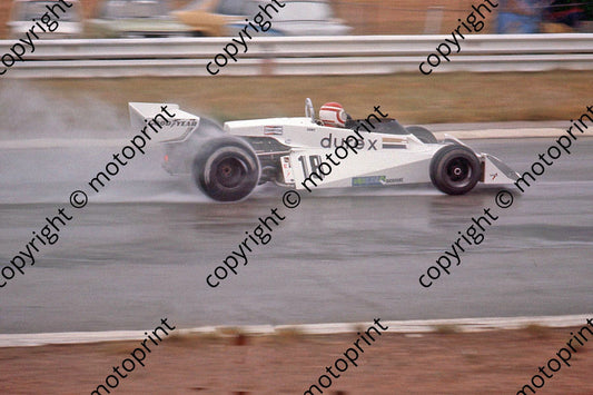 SS Binder Surtees TS19 Durex wet practice