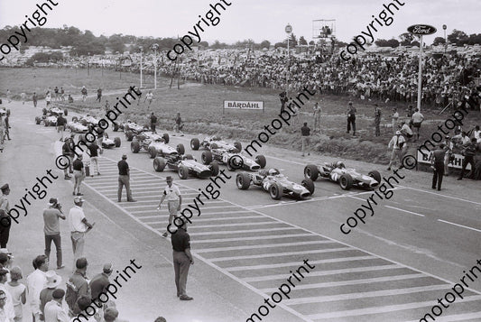 SS Brabham Hulme Clark Rodriguez Love Surtees Rindt Charlton