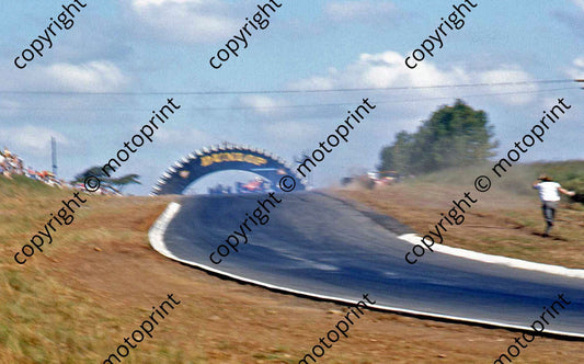 SS Charlton and Henderson tangle
