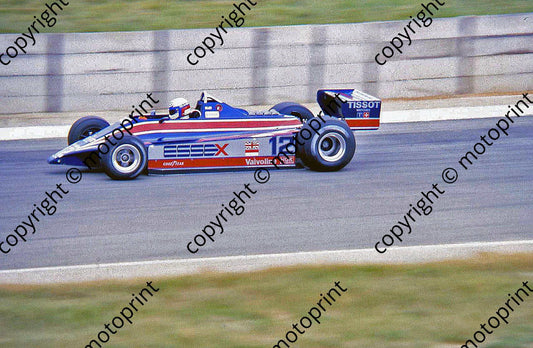SS De Angelis Lotus 81 race