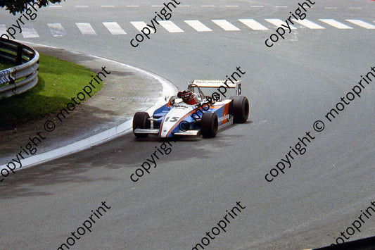 SS Dougall Ralt RT2 at Station corner practice