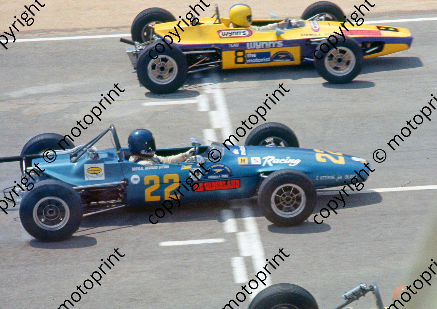 SS FF start Sterne Titan, Jody Scheckter Lola A3  300dpi