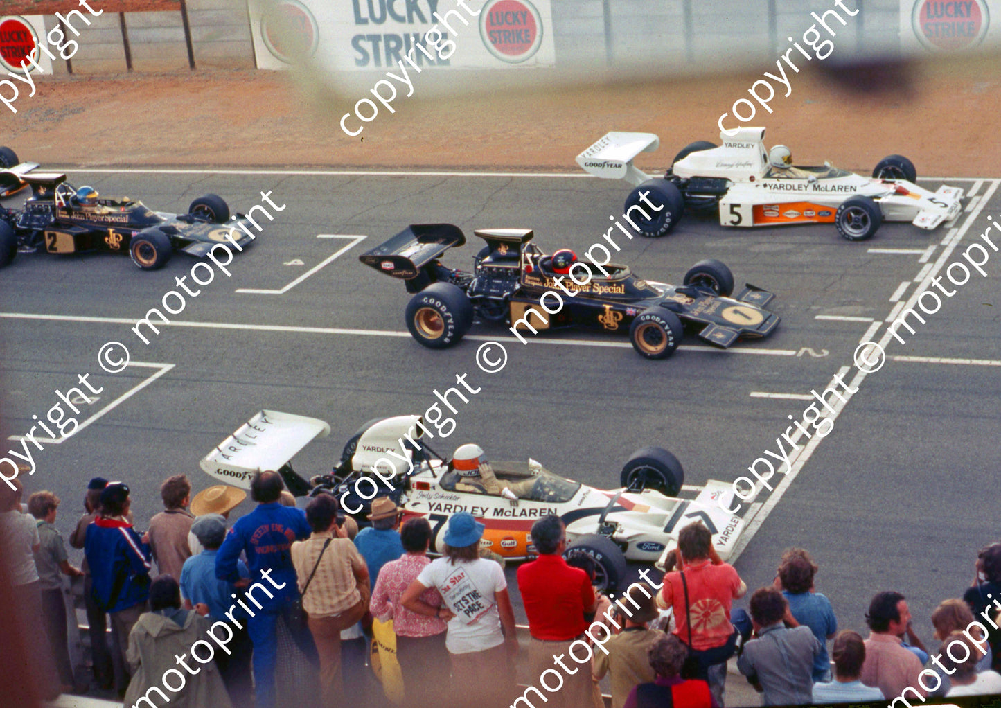 SS Front row Hulme M23, E Fitti Lotus 72, Jody Scheckter M19, Peterson Lotus 72 A3