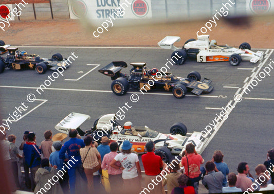 SS Front row Hulme M23, E Fitti Lotus 72, Jody Scheckter M19, Peterson Lotus 72 A3