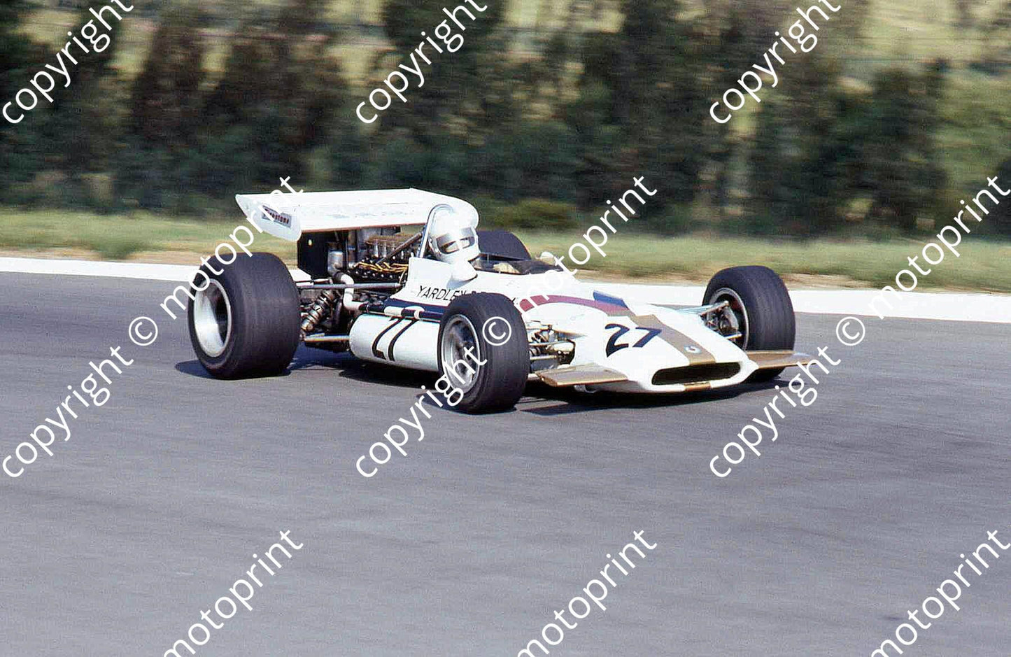 SS Ganley BRM P153 into Leeukop