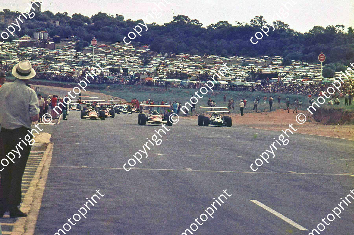 SS Grid right Brabham Rindt Hulme [Basil van Rooyen blue McLaren between Rindt and Hulme 4th row] (Thanks to Ken Stewart)  (30)
