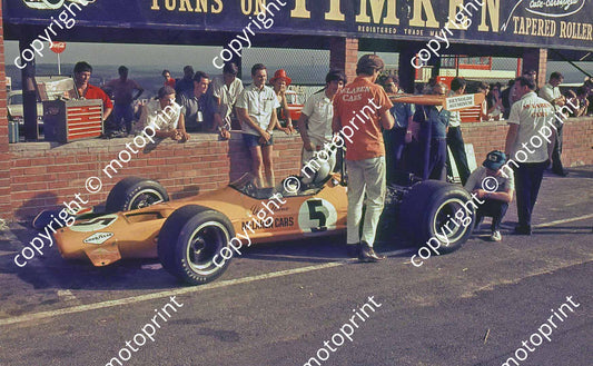 SS Hulme McLaren M7a note Howden Ganley mech (Thanks to Ken Stewart)  (33)