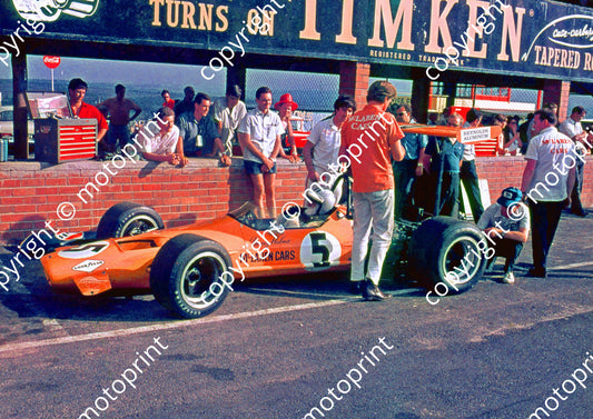 SS Hulme McLaren M7a note Howden Ganley mech (Thanks to Ken Stewart) scanned a4