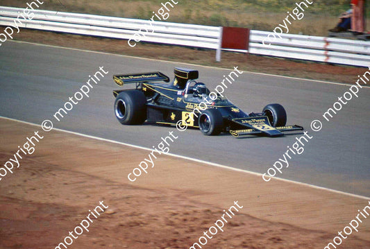SS Ickx JPS 10 Lotus 76 Esses