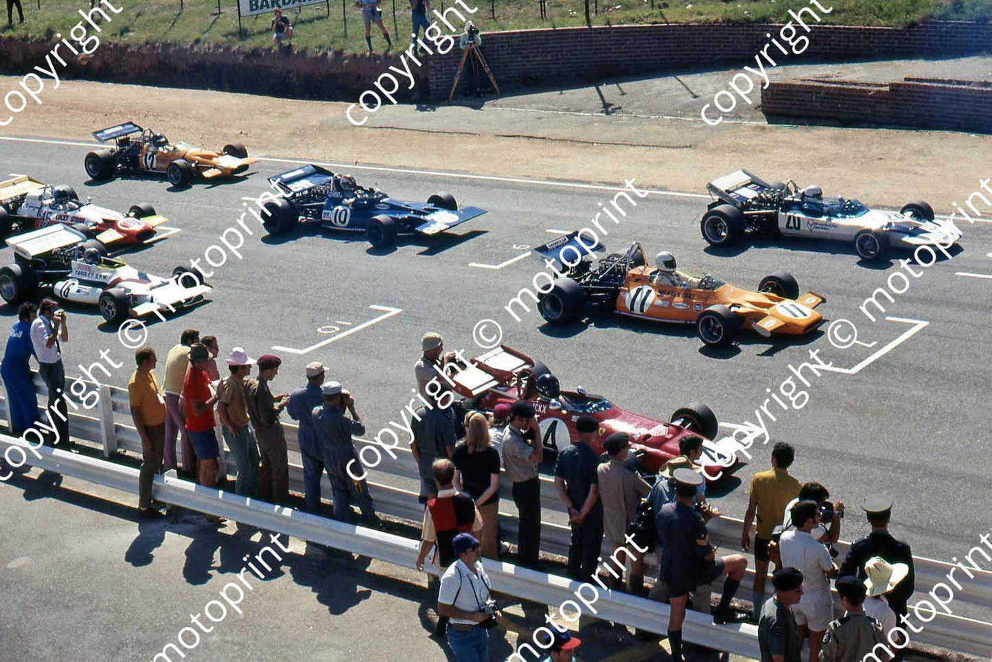 SS Ickx, Hulme, Surtees, Rodriguez, Cevert, Charlton, Gethin