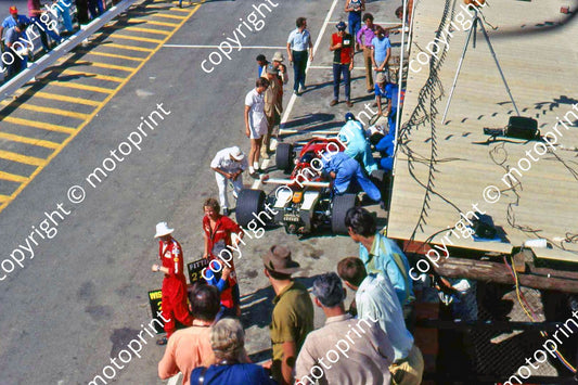 SS Ickx pit stop