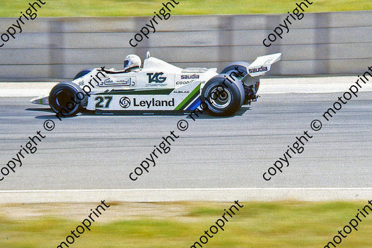 SS Jones Williams FW07 race