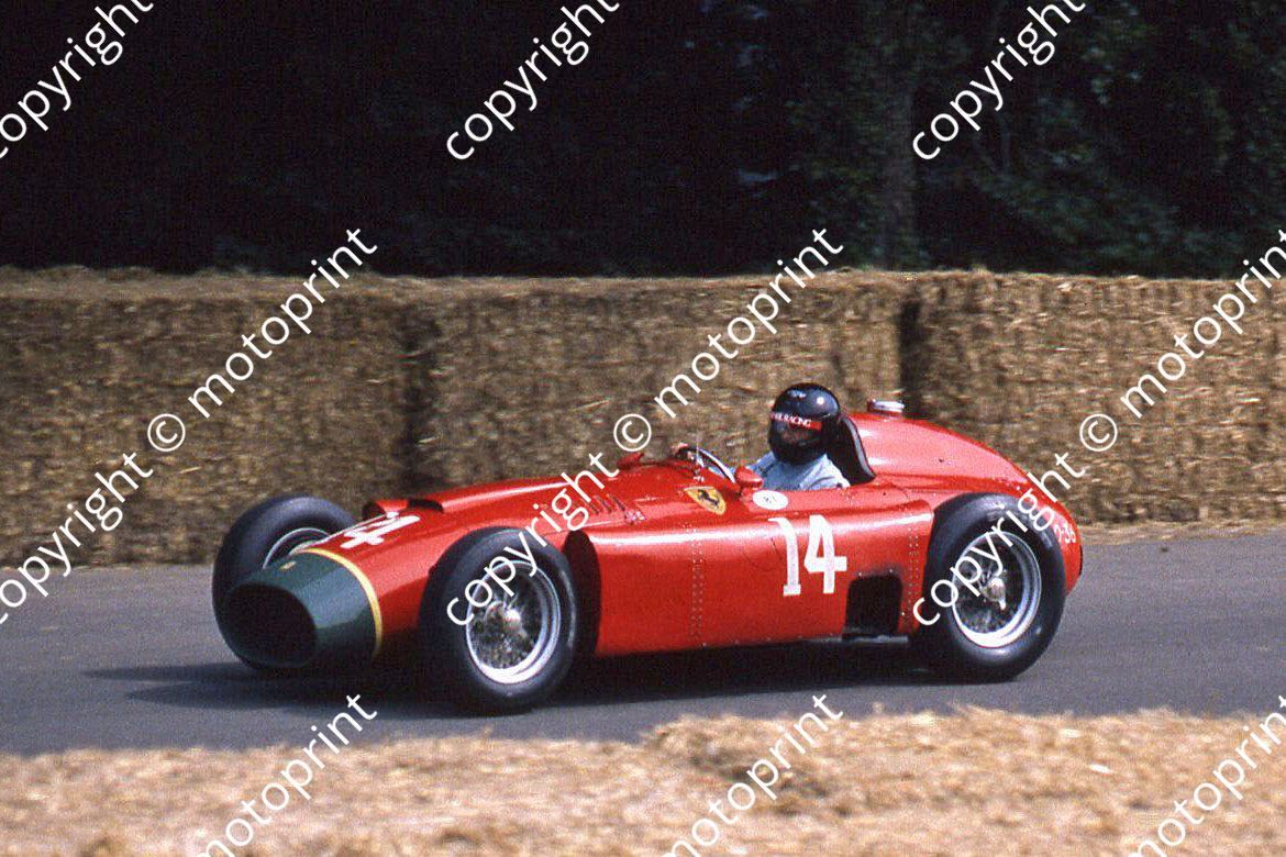 SS Lancia Ferrari D50a 1 cropped