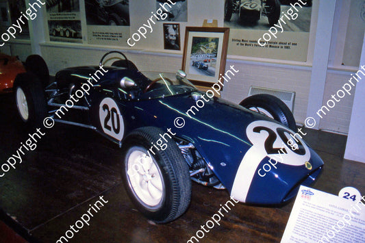 SS Lotus 18 1.5 Walker colours