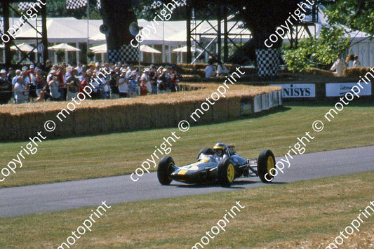 SS Lotus 33 note inauthentic front wheels 2