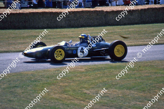 SS Lotus 33 note inauthentic front wheels 3