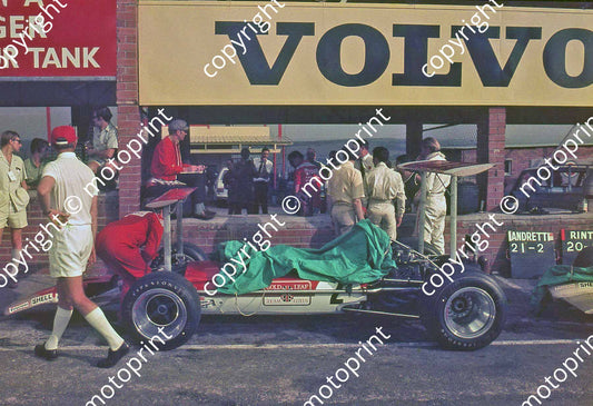 SS Lotus 49 Rindt car_ Chapman Andretti Hill behind (Thanks to Ken Stewart)  (29)