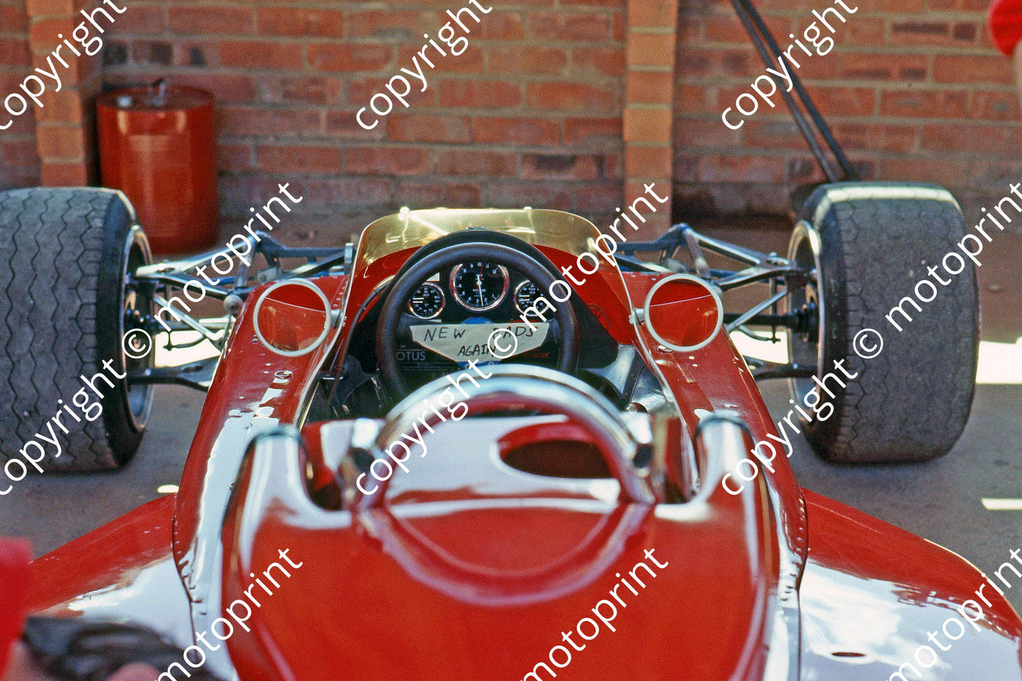 SS Lotus 72 cockpit new pads note