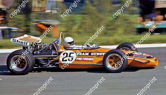 SS Pretorius Brabham BT26 ex Frank Williams retired lap 22