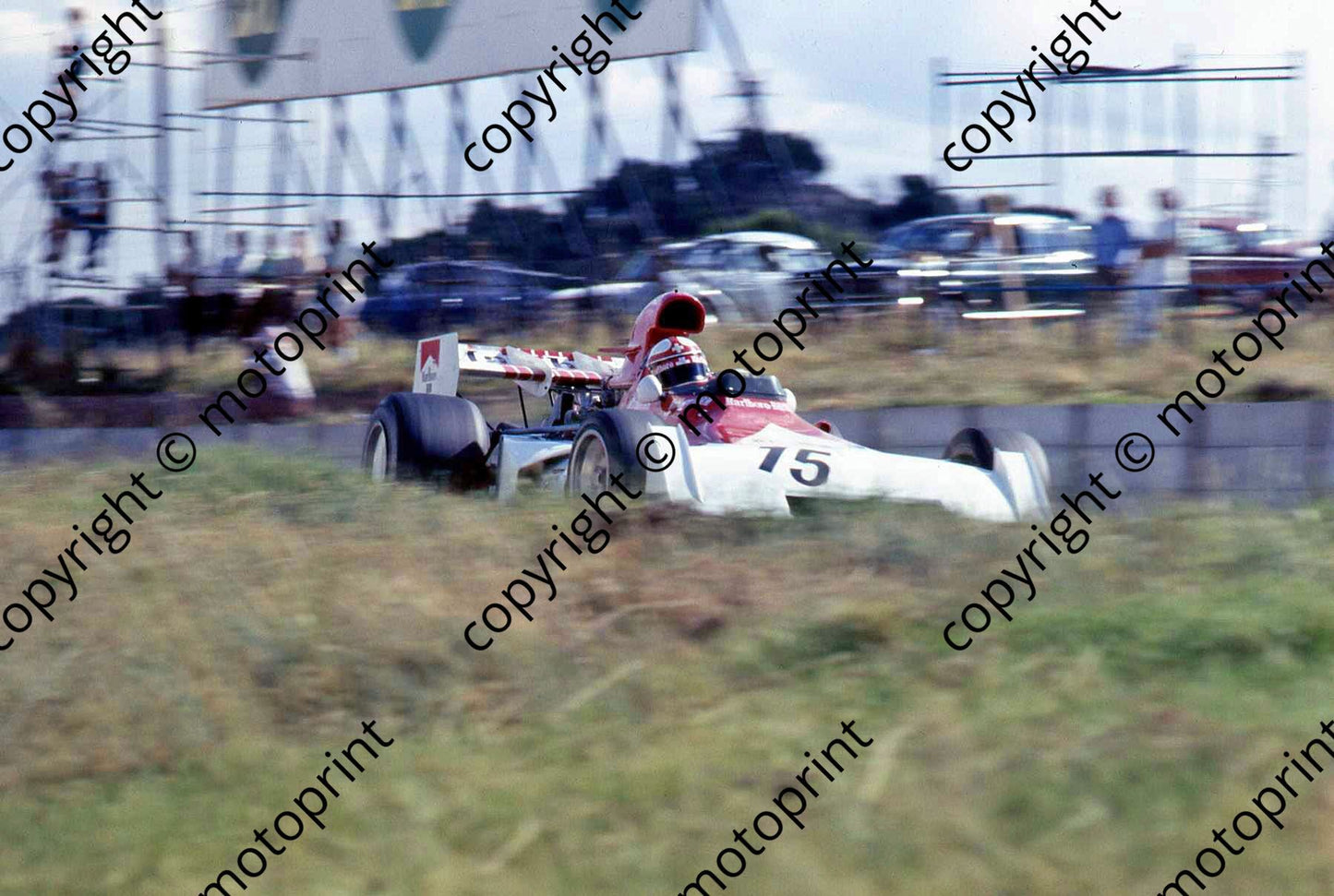 SS Regazzoni pushing along BRM P160d Leeukop