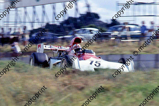 SS Regazzoni pushing along BRM P160d Leeukop cropped