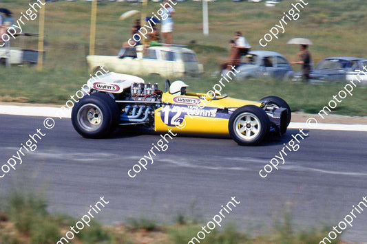 SS Spencer Schultz F5000 Lola T142 Jan. nose gone
