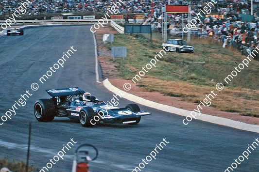 SS Stewart March 701 Brabham Brabham BT33 into Esses