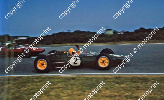 SS Taylor Lotus 25 Nieman Lotus 22 light on image (Thanks to Ken Stewart)  (3)