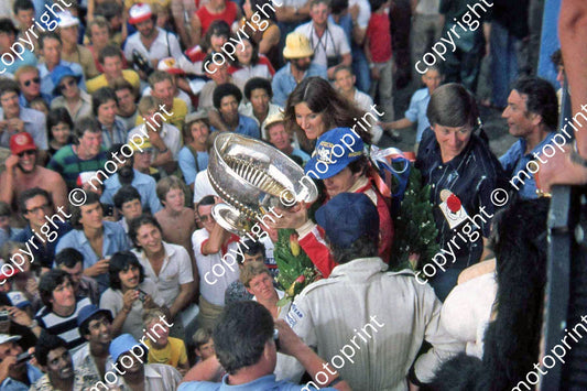 SS Villeneuve podium trophy