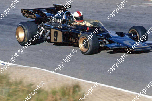 SS Walker Lotus 72 Esses closer