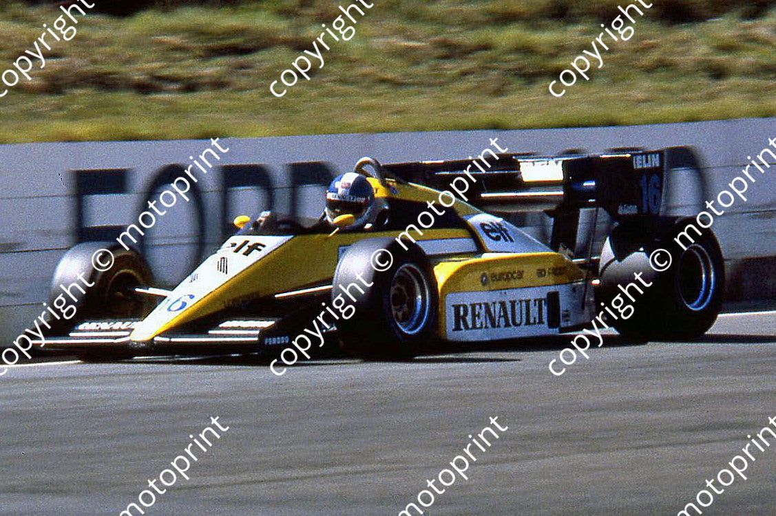 SS Warwick Renault RE50 2