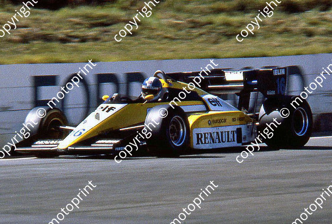 SS Warwick Renault RE50 3