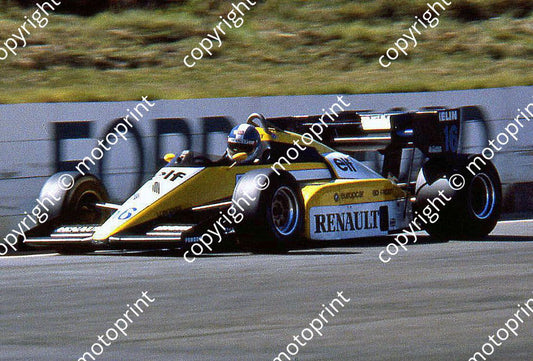 SS Warwick Renault RE50 3