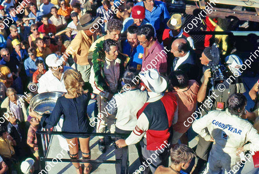 SS Winner Andretti on podium with Foghieri
