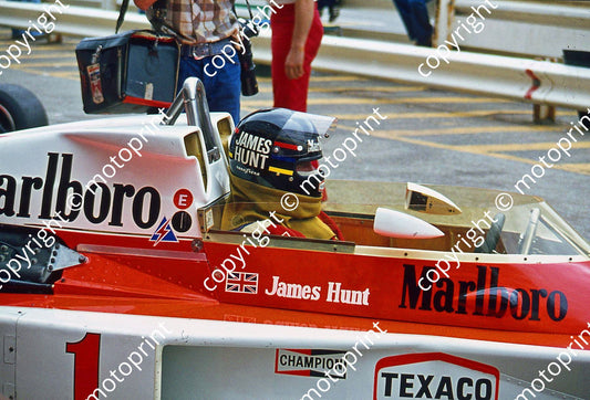 SS (thanks Stuart Falconer) a 552 1977 SA GP Hunt ready to go