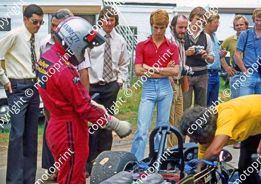 SS (thanks Stuart Falconer) a 554 1977 SA GP Andretti in paddock scanned A4 (20x30cm)