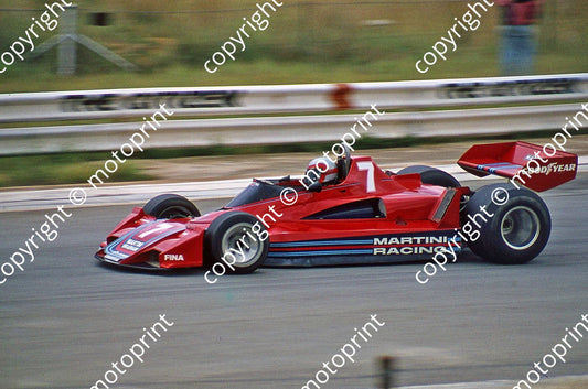 SS (thanks Stuart Falconer) a 556 1977 SA GP  Watson Brabham Alfa