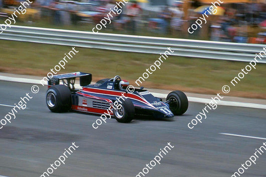 SS (thanks Stuart Falconer) a 716 1980 SA GP Andretti Lotus Essex 81-2 cropped