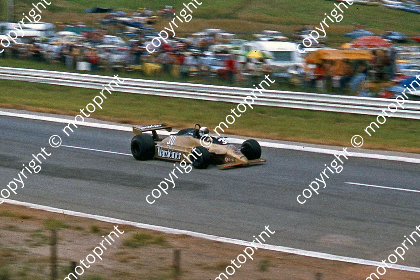 Stuart Falconer SS (thanks Stuart Falconer) a 730 1980 SA GP Mass Arrows A3 note dirt ...