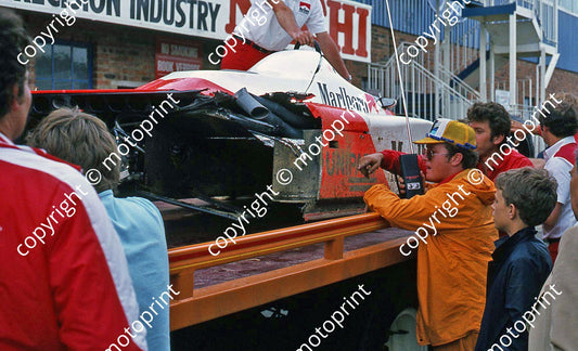 SS (thanks Stuart Falconer) a 820 1982 SA GP  McLaren MP4B crashed car on truck